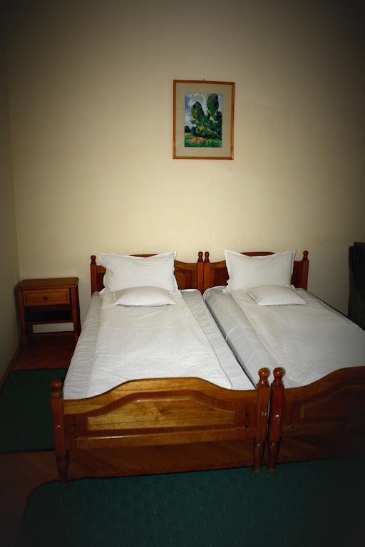 Hotel Tivoli Sovata Zimmer foto